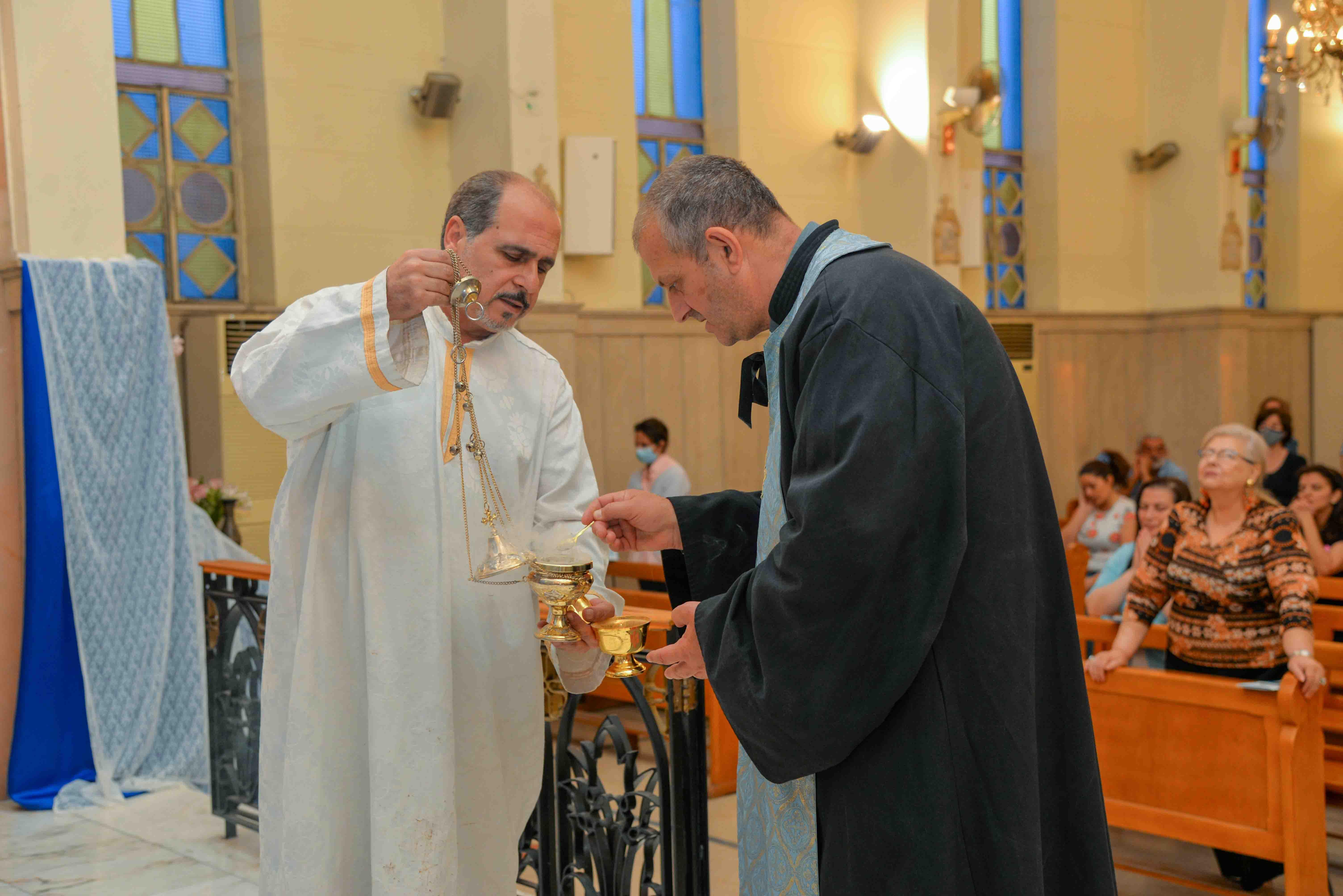 مشاركة الأب جاك مراد في الشهر المريمي-125